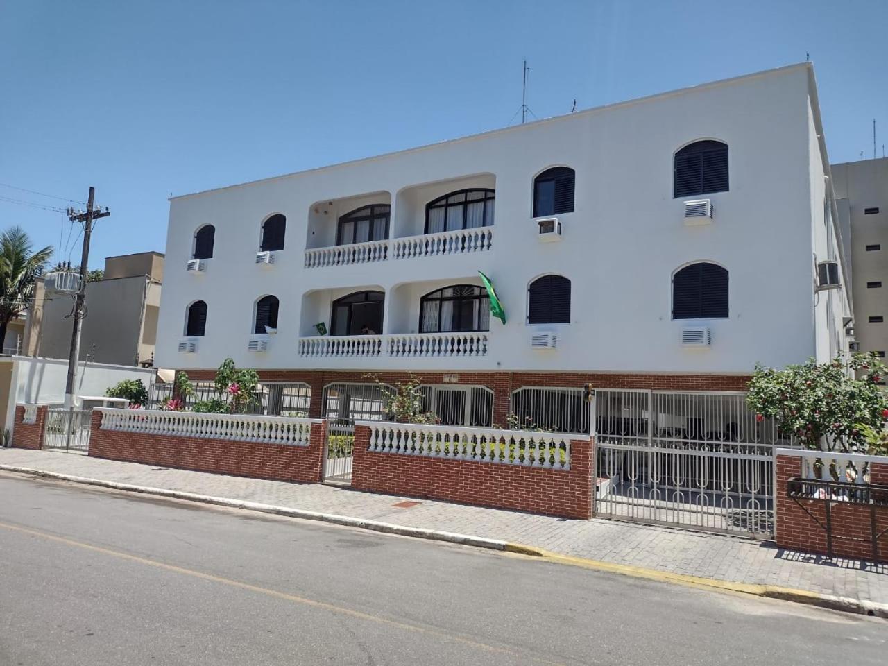 Apartamento Beira Mar - Enseada - Guaruja - 150 Metros Da Praia Exterior foto